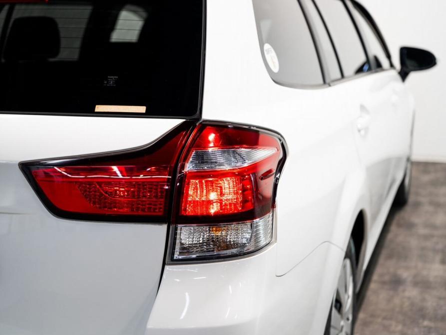 Toyota Corolla XI (E160 E170 E180) Рестайлинг 1 Чита  - изображение 16