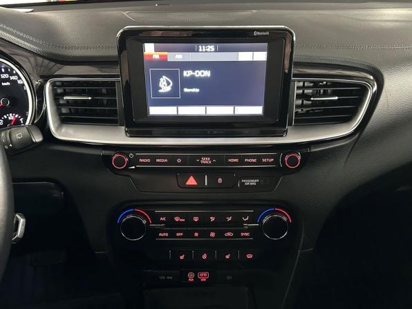 Kia Ceed III с пробегом 2018 года, цена 1 749 000 рублей, 55200 км, хэтчбек, Автокод Объявления