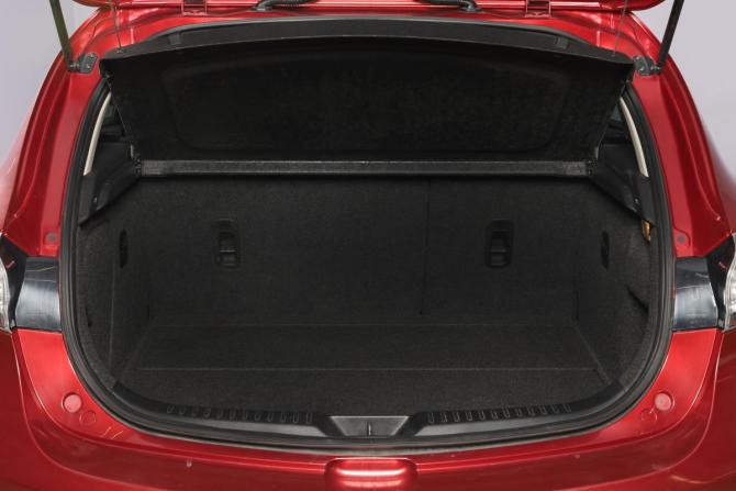 Mazda Axela II с пробегом 2013 года, цена 1 029 000 рублей, 125000 км, хэтчбек, Автокод Объявления