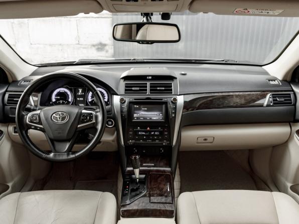 Toyota Camry VII (XV50) Рестайлинг с пробегом 2015 года, цена 2 150 000 рублей, 245120 км, седан, Автокод Объявления