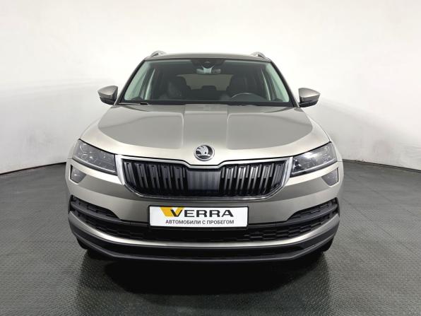 Skoda Karoq I Рестайлинг с пробегом 2021 года, цена 2 400 000 рублей, 121705 км, внедорожник, Автокод Объявления