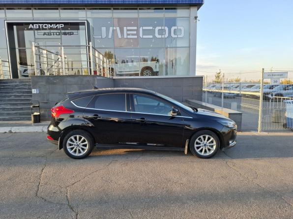 Ford Focus III Рестайлинг с пробегом 2017 года, цена 1 080 000 рублей, 121649 км, хэтчбек, Автокод Объявления