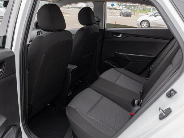 Hyundai Solaris II Рестайлинг с пробегом 2021 года, цена 1 699 999 рублей, 63553 км, седан, Автокод Объявления