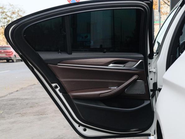 BMW 5 серии VII (G30/G31/G38) с пробегом 2017 года, цена 3 699 000 рублей, 189000 км, седан, Автокод Объявления