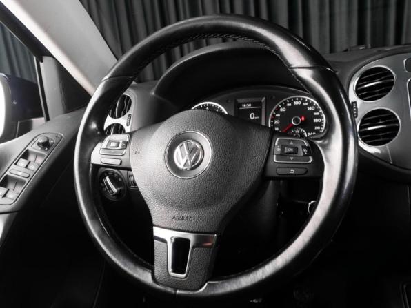 Volkswagen Tiguan I Рестайлинг с пробегом 2012 года, цена 1 074 000 рублей, 200000 км, внедорожник, Автокод Объявления