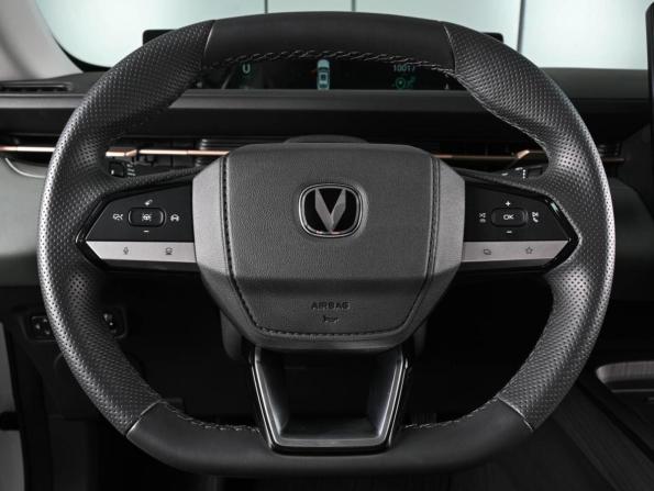 Changan Lamore с пробегом 2024 года, цена 2 239 000 рублей, 10017 км, седан, Автокод Объявления