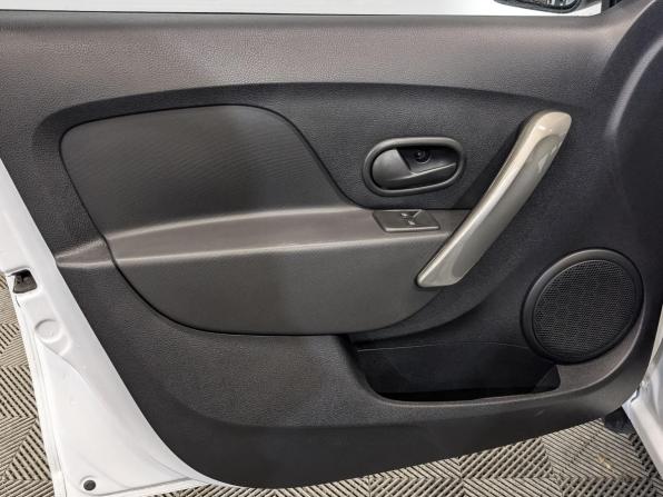 Renault Logan II Рестайлинг с пробегом 2022 года, цена 1 175 000 рублей, 78188 км, седан, Автокод Объявления