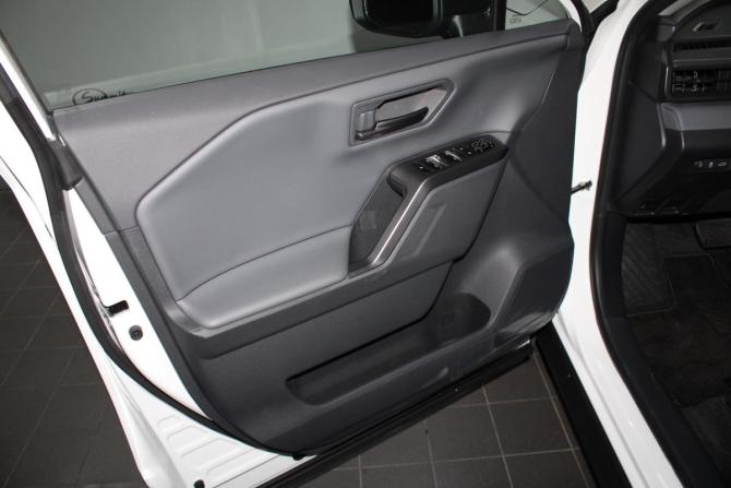 Toyota RAV4 V (XA50) с пробегом 2026 года, цена 4 900 000 рублей, 51 км, внедорожник, Автокод Объявления
