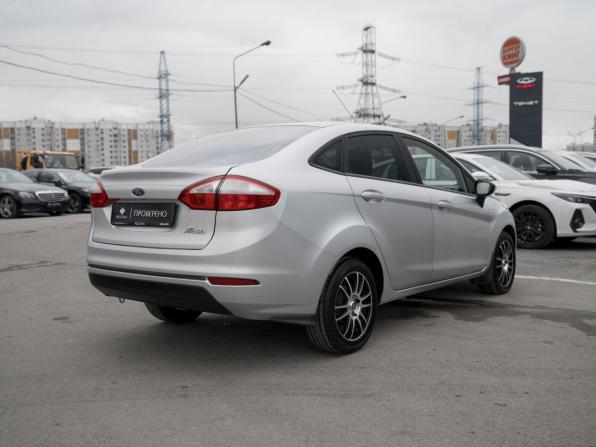 Ford Fiesta Mk6 Рестайлинг с пробегом 2016 года, цена 1 180 000 рублей, 85179 км, седан, Автокод Объявления