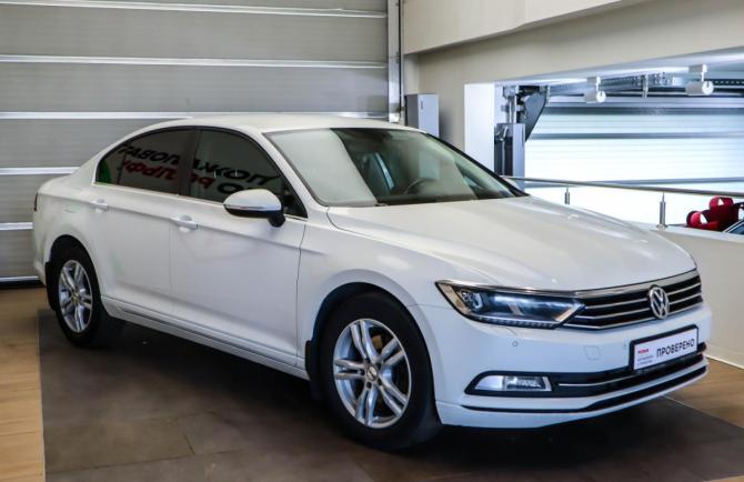 Volkswagen Passat B8 с пробегом 2015 года, цена 1 450 000 рублей, 216254 км, седан, Автокод Объявления