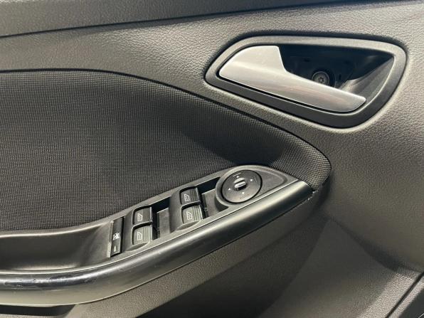 Ford Focus III с пробегом 2014 года, цена 725 000 рублей, 185321 км, хэтчбек, Автокод Объявления