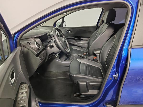 Renault Kaptur I Рестайлинг с пробегом 2020 года, цена 1 735 000 рублей, 61145 км, внедорожник, Автокод Объявления