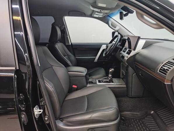 Toyota Land Cruiser Prado 150 Series Рестайлинг 3 с пробегом 2021 года, цена 7 050 000 рублей, 23267 км, внедорожник, Автокод Объявления