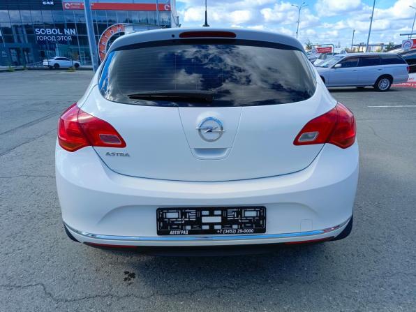 Opel Astra J Рестайлинг с пробегом 2012 года, цена 569 995 рублей, 215213 км, хэтчбек, Автокод Объявления