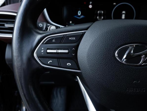 Hyundai Santa Fe IV Рестайлинг с пробегом 2021 года, цена 3 334 500 рублей, 56629 км, внедорожник, Автокод Объявления