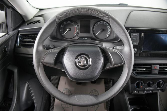 Skoda Rapid II с пробегом 2021 года, цена 1 749 000 рублей, 80925 км, лифтбек, Автокод Объявления