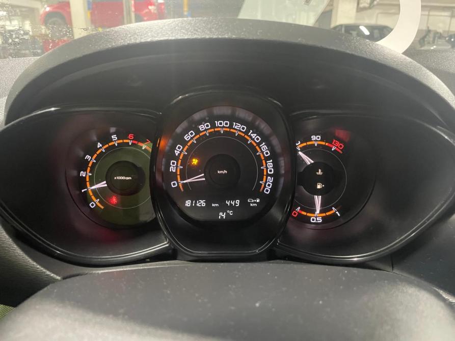 Lada (ВАЗ) Vesta I Санкт-Петербург  - изображение 9