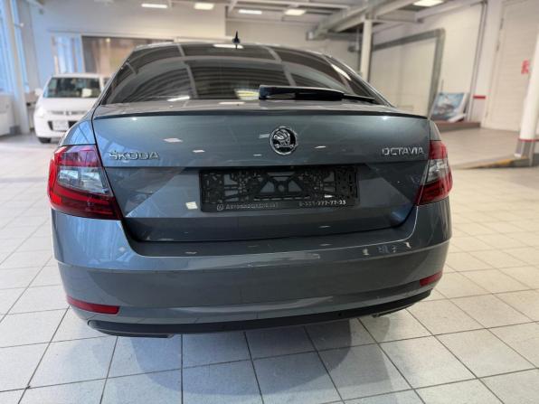 Skoda Octavia III (A7) Рестайлинг с пробегом 2017 года, цена 1 809 000 рублей, 142746 км, лифтбек, Автокод Объявления