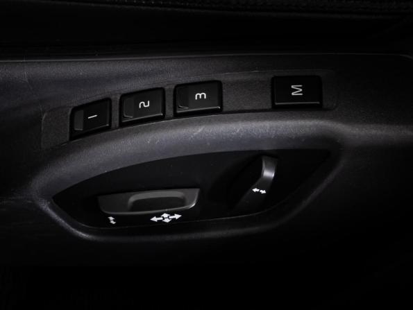Volvo S60 II Рестайлинг с пробегом 2013 года, цена 975 000 рублей, 154058 км, седан, Автокод Объявления