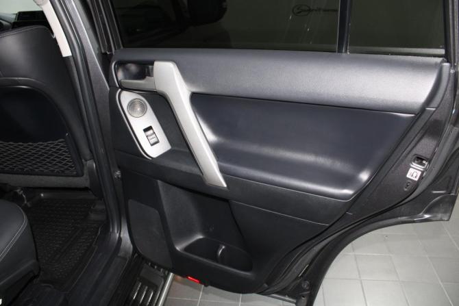 Toyota Land Cruiser Prado 150 Series Рестайлинг 3 с пробегом 2021 года, цена 7 000 000 рублей, 158555 км, внедорожник, Автокод Объявления