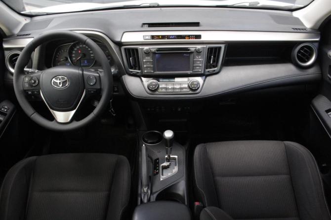 Toyota RAV4 IV (XA40) с пробегом 2013 года, цена 1 790 000 рублей, 170716 км, внедорожник, Автокод Объявления