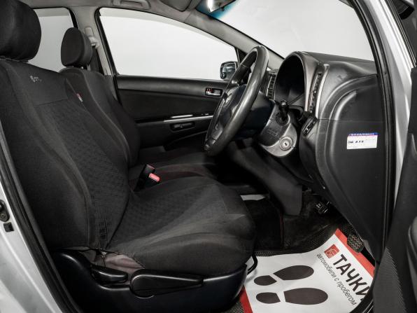 Toyota Wish I с пробегом 2004 года, цена 715 000 рублей, 199793 км, компактвэн, Автокод Объявления
