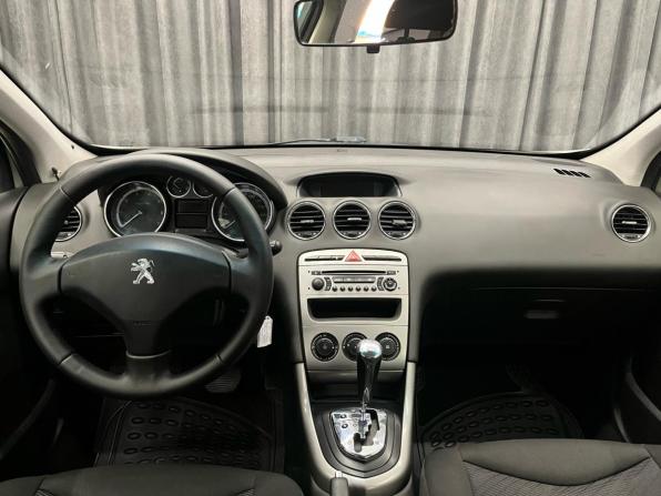 Peugeot 308 I Рестайлинг с пробегом 2012 года, цена 499 000 рублей, 180000 км, хэтчбек, Автокод Объявления