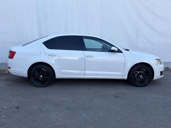 Skoda Octavia III (A7) с пробегом 2013 года, цена 750 000 рублей, 309835 км, лифтбек, Автокод Объявления