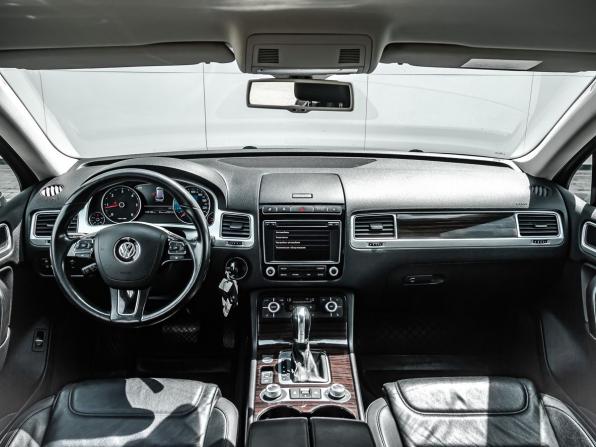 Volkswagen Touareg II Рестайлинг с пробегом 2015 года, цена 3 150 000 рублей, 188986 км, внедорожник, Автокод Объявления