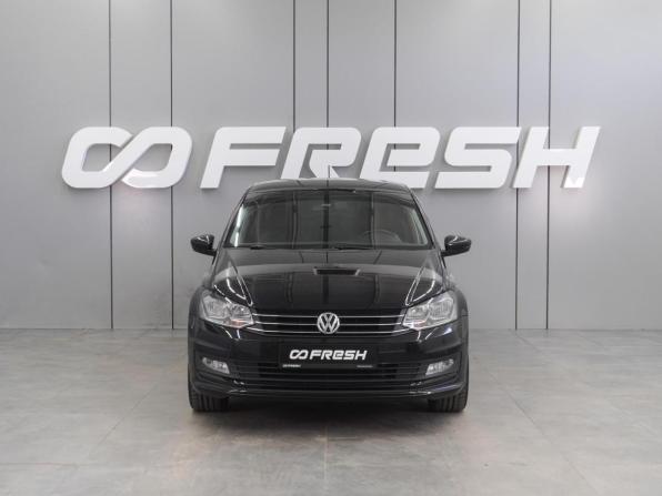 Volkswagen Polo V Рестайлинг с пробегом 2018 года, цена 1 484 000 рублей, 113793 км, седан, Автокод Объявления