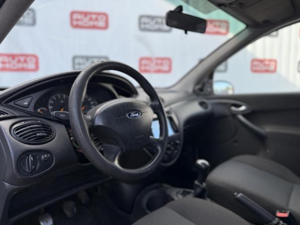 Ford Focus I Рестайлинг с пробегом 2004 года, цена 159 990 рублей, 367200 км, седан, Автокод Объявления