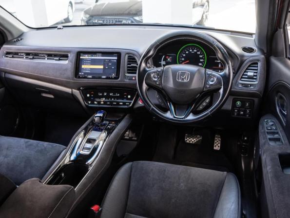 Honda Vezel I с пробегом 2017 года, цена 1 740 000 рублей, 182913 км, внедорожник, Автокод Объявления