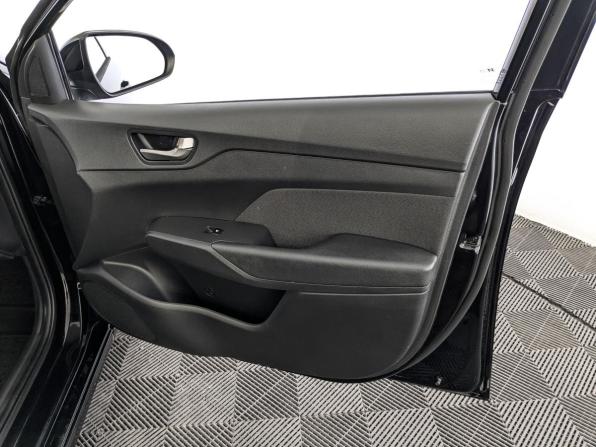 Hyundai Solaris II с пробегом 2018 года, цена 1 150 000 рублей, 189000 км, седан, Автокод Объявления