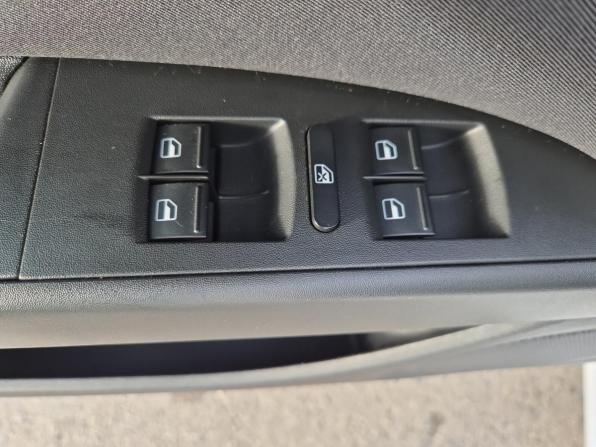 SEAT Leon II Рестайлинг с пробегом 2012 года, цена 820 000 рублей, 97265 км, хэтчбек, Автокод Объявления