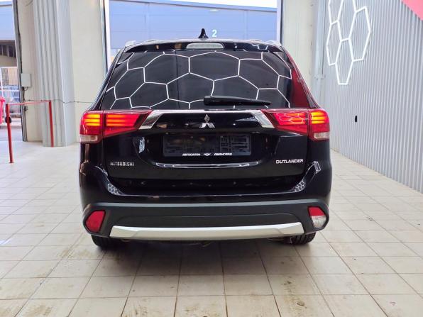 Mitsubishi Outlander III Рестайлинг 2 с пробегом 2017 года, цена 1 800 000 рублей, 168708 км, внедорожник, Автокод Объявления