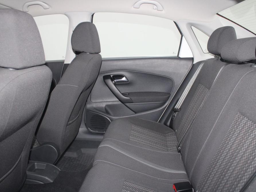 Volkswagen Polo V Рестайлинг Старый Оскол  - изображение 14