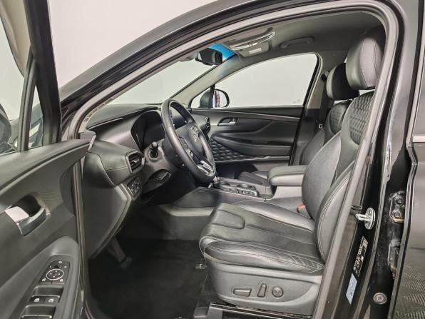 Hyundai Santa Fe IV с пробегом 2018 года, цена 2 799 000 рублей, 191128 км, внедорожник, Автокод Объявления