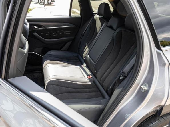 Geely Monjaro I с пробегом 2024 года, цена 3 349 009 рублей, 26163 км, внедорожник, Автокод Объявления