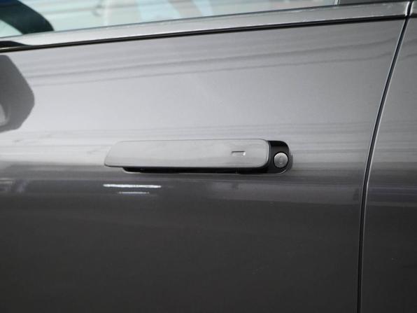 Li Auto (Lixiang) L9 I Рестайлинг с пробегом 2024 года, цена 5 850 000 рублей, 103657 км, внедорожник, Автокод Объявления