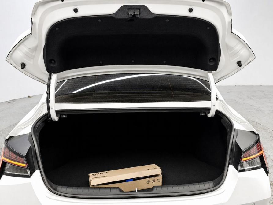 Hyundai Elantra VI (AD) Рестайлинг Ростов-на-Дону  - изображение 18