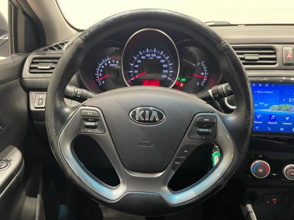 Kia Rio III Рестайлинг с пробегом 2015 года, цена 949 000 рублей, 130377 км, седан, Автокод Объявления