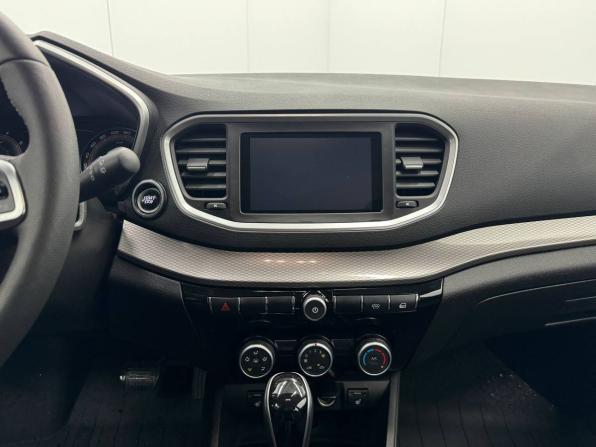 Lada (ВАЗ) Vesta I Рестайлинг (NG) с пробегом 2024 года, цена 1 385 000 рублей, 10633 км, универсал, Автокод Объявления