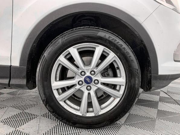 Ford Kuga II Рестайлинг с пробегом 2019 года, цена 1 490 000 рублей, 219415 км, внедорожник, Автокод Объявления