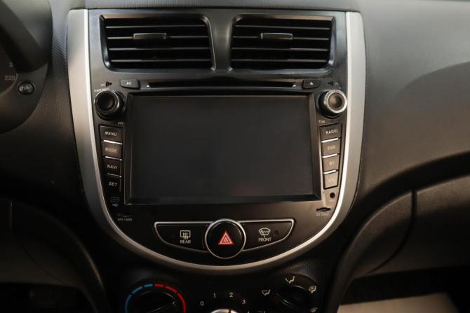 Hyundai Solaris I с пробегом 2012 года, цена 839 000 рублей, 144200 км, хэтчбек, Автокод Объявления