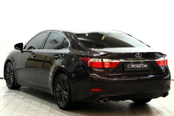 Lexus ES VI с пробегом 2014 года, цена 2 400 000 рублей, 111126 км, седан, Автокод Объявления