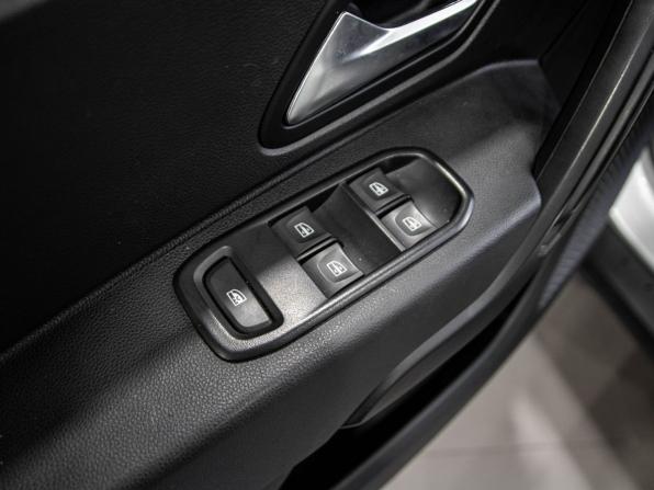 Renault Duster II с пробегом 2021 года, цена 1 870 000 рублей, 28122 км, внедорожник, Автокод Объявления