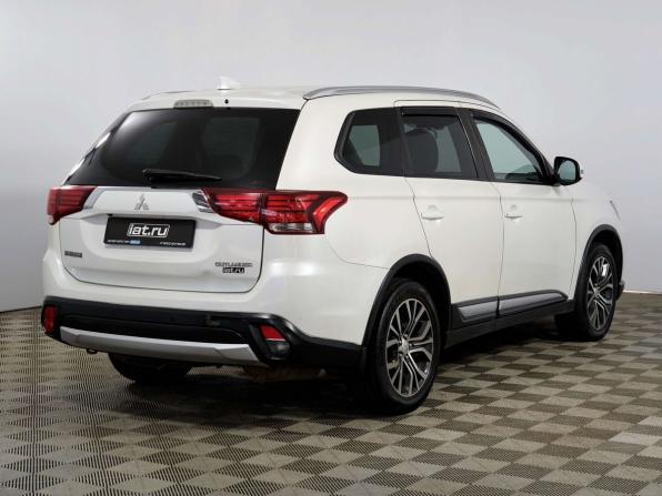 Mitsubishi Outlander III Рестайлинг 2 с пробегом 2015 года, цена 1 348 000 рублей, 238094 км, внедорожник, Автокод Объявления
