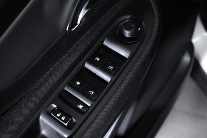 Opel Mokka I с пробегом 2014 года, цена 1 079 000 рублей, 153812 км, внедорожник, Автокод Объявления