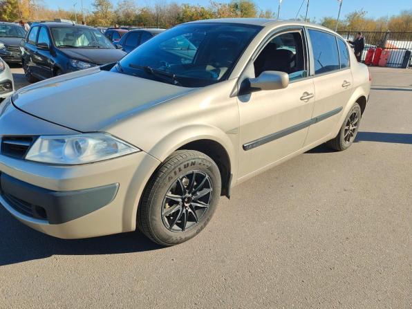 Renault Megane II Рестайлинг с пробегом 2006 года, цена 280 000 рублей, 270000 км, седан, Автокод Объявления