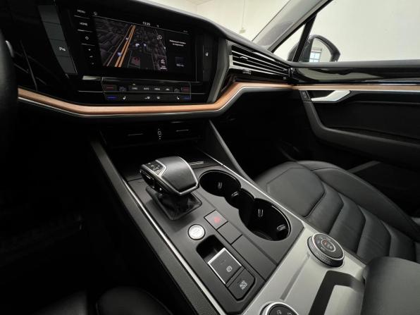 Volkswagen Touareg III с пробегом 2018 года, цена 3 565 000 рублей, 216880 км, внедорожник, Автокод Объявления